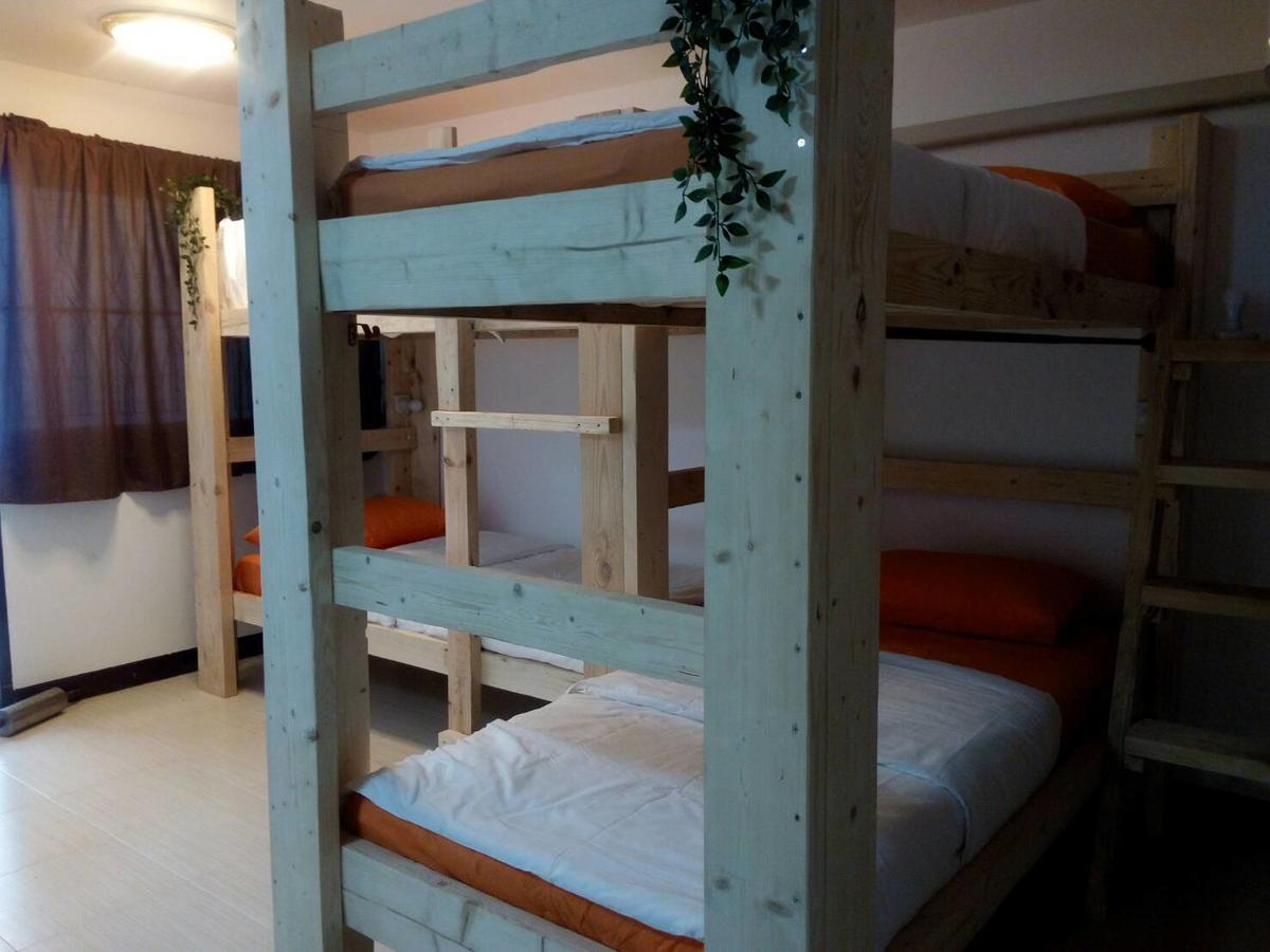 Taina'S Home Sukhumvit Бангкок Екстер'єр фото